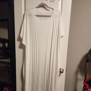 Long Dress Maxi NWOT 3XL Red, white, or green